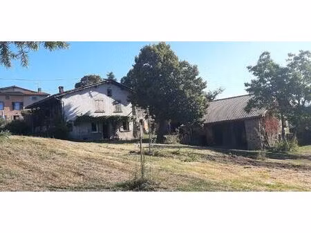 proximité courpière maison de campagne rénovée et belles dépendances