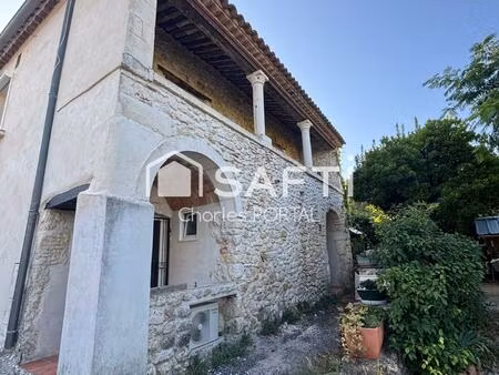 superbe maison de village dans village dynamique et calme à la fois