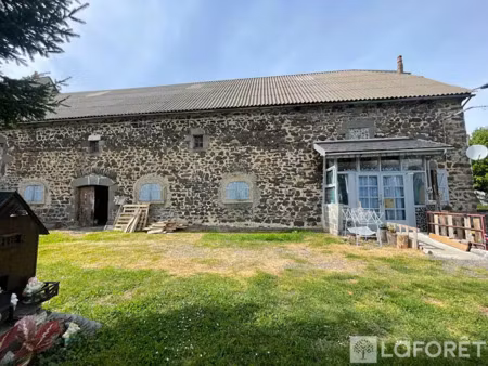 vente maison 9 pièces 193.03 m² à peyrusse (15170)  116 600 €