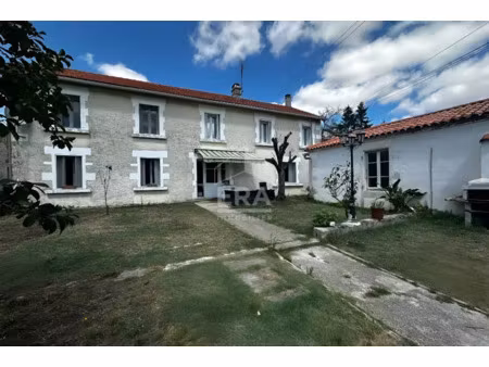 appartement 2 pièces 86 m² à vendre / acheter montpellier-de-médillan 17260 ? | era immobi