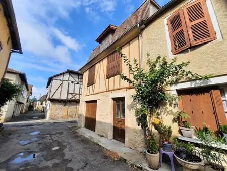 vente maison 6 pièces 87 m² à bretenoux (46130)  135 000 €