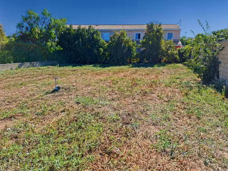 cazouls -les- béziers  superbe terrain constructible et viabilisé de 557 m2   hors lotisse