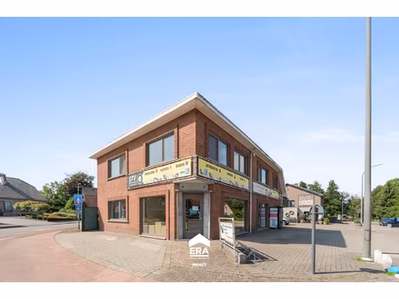 commercieel te koop in oudsbergen met 2 slaapkamers
