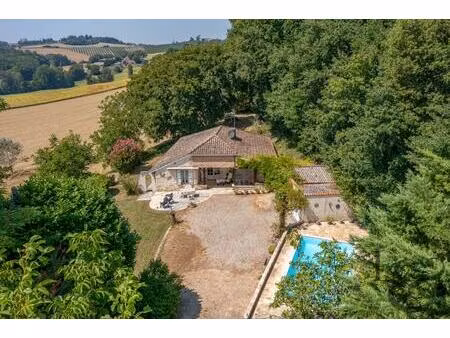 grange en pierre rénovée avec vue panoramique à monclar (47  lot-et-garonne)