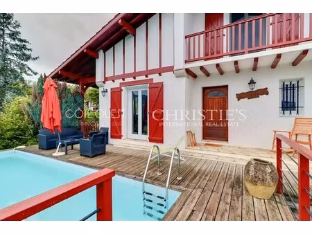 maison de luxe à vendre à itxassou