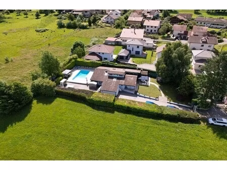 maison de luxe à vendre à fessy