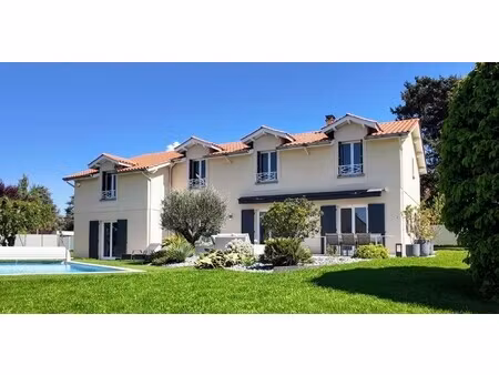 villa de luxe à vendre dans le quartier ouest