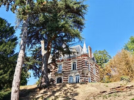 maison de luxe à vendre à saint-pierre-du-vauvray