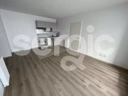 location appartement 2 pièces à nantes (44000) : à louer 2 pièces / 45m² nantes