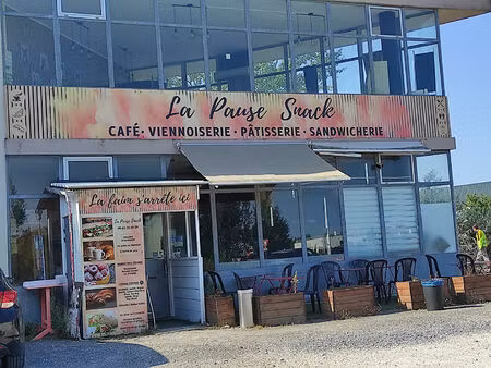 a vendre murs commerciaux n°7-16 loué 45 m2 à bruges