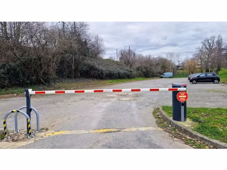 vente parking à vannes (56000)  9 700 €