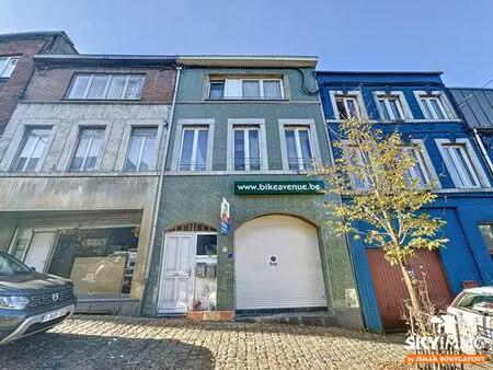 atelier très spacieux et lumineux