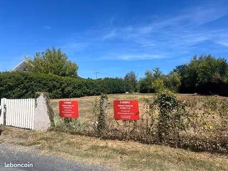 terrain viabilisé 654 31 m² - chemin de la garenne saint bernard