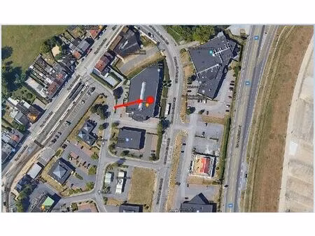 à louer - surface commerciale