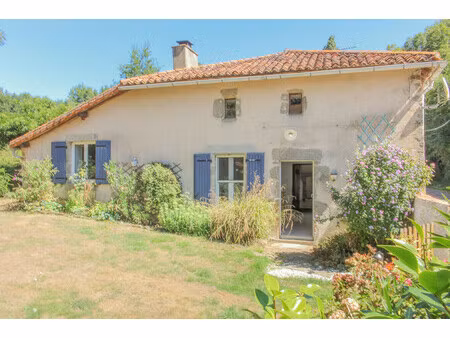 maison à vendre à beaulieu-sous-parthenay (79420) - deux-sèvres