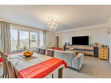 ruim appartement te oostende met 3 slaapkamers