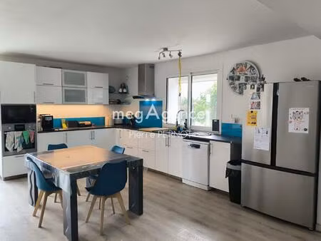 grande maison avec local artisanal 300 m² et chenil