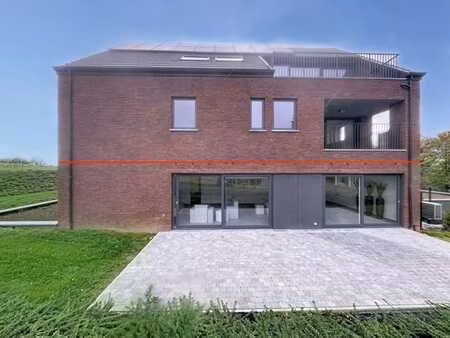 6% tva poss. ! appart 3ch en rdc !