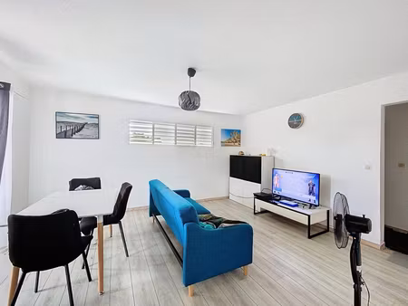 appartement 2 chambres situé à bois rada  sainte-rose