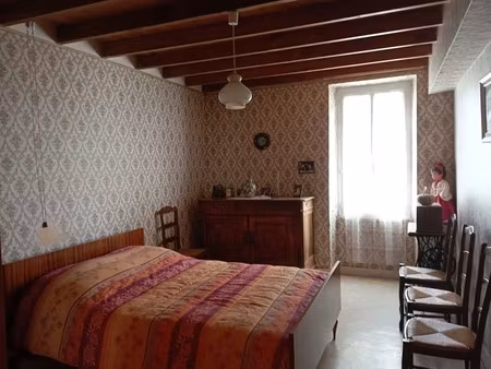 vente maison 4 pièces 106 m² à saint-maigrin (17520)  114 896 €