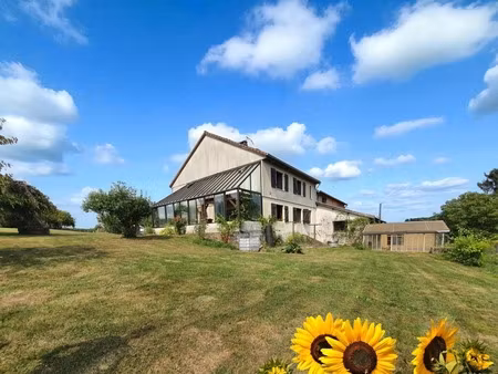 propriété sur 4 ha à vendre 7 pièces secteur xertigny (88) maison et partie ferme