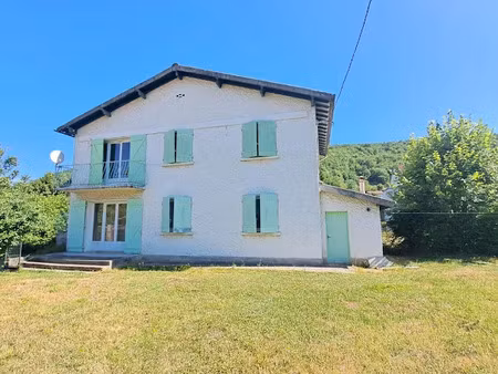 vente maison 8 pièces 137 m² à lavelanet (09300)  109 000 €