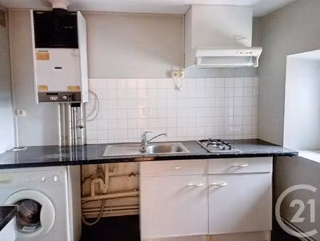 location appartement 2 pièces 42m² gannat 03800