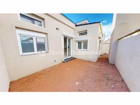 vente maison 4 pièces 92 m² à roanne (42300)  166 000 €
