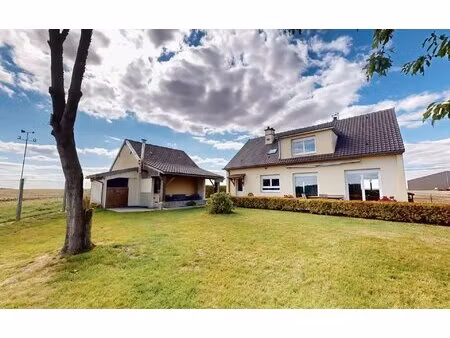 grande maison familiale de 143 m²  4 chambres avec dépendances