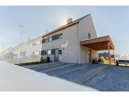 maison 4 chambres avec jardin à vendre sur bellecourt