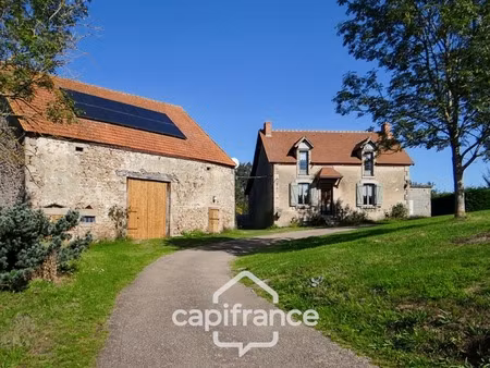 maison à vendre 5 pièces plus grange avec terrain de 2620 m2 lapeyrouse (63)