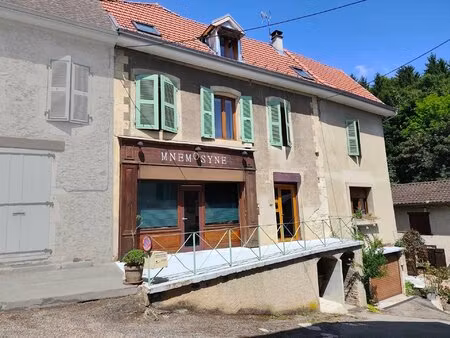 exclusivité - maison bourgeoise en cœur de village