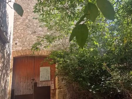 vente locaux professionnels à fleury (11560)  125 000 €