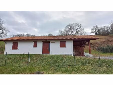 location maison 3 pièces 70 m² à saint-palais (64120)  900 €