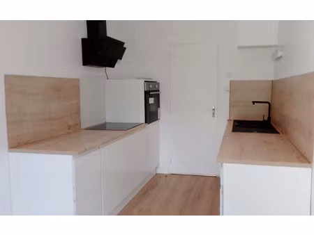 location maison 3 pièces 66 m² à mouilleron-en-pareds (85390)  680 €
