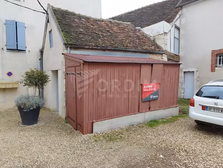 location parking 6 m² à auxerre (89000)  55 €