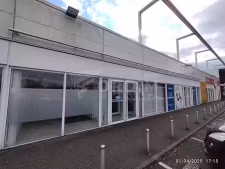 location locaux professionnels 0 pièces 421 m² à cosne-cours-sur-loire (58200)  3 305 €