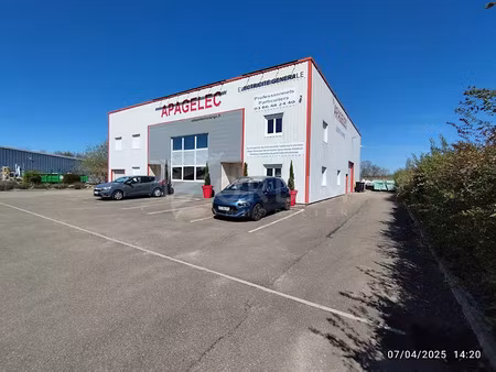 location locaux professionnels 520 m² à monéteau (89470)  2 855 €