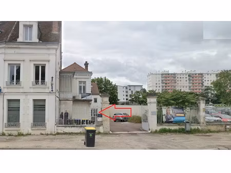 location locaux professionnels 116 m² à auxerre (89000)  1 500 €