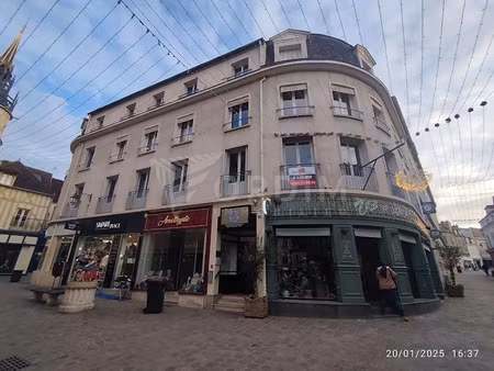 location locaux professionnels 141 m² à auxerre (89000)  1 760 €