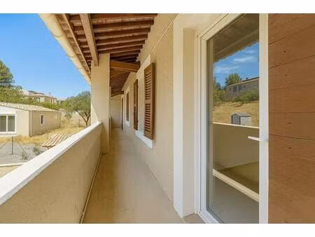 appartement t2 lumineux balcon et parking