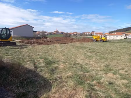 vente terrain 720 m² à costaros (43490)  28 080 €