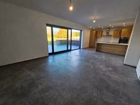 apt 6 - rez-de-chaussee + terrasse + jardin