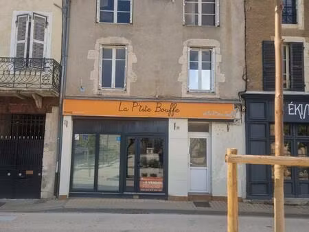 maison de bourg avec dépendance et cour intérieur