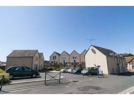 location appartement 3 pièces 60 m² à villedieu-sur-indre (36320)