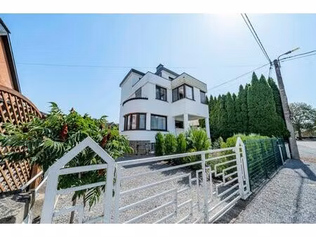 rue de foulerie 27  5660 couvin