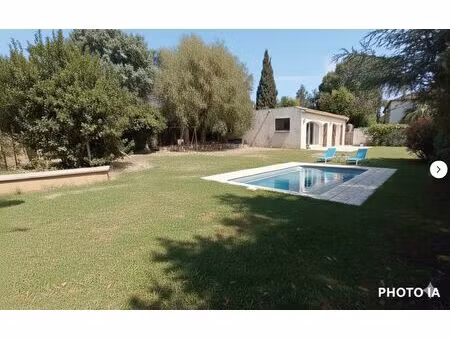 terrain de 500m² à vendre à castelnau-le-lez  quartier recherché avec garage déjà existant