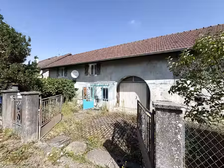 vente ancienne ferme à rénover sur 10 ares 55 ca de terrain