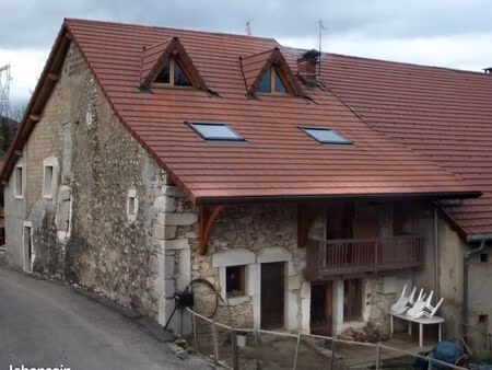 2. maison de village avec toit refait + terrain – projet idéal