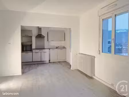appartement 4 pièces 65 m²